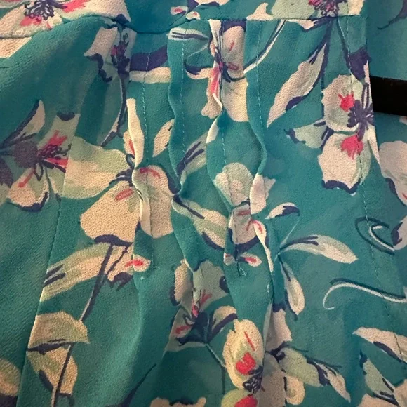 Floral Blouse - Picture 3 of 4